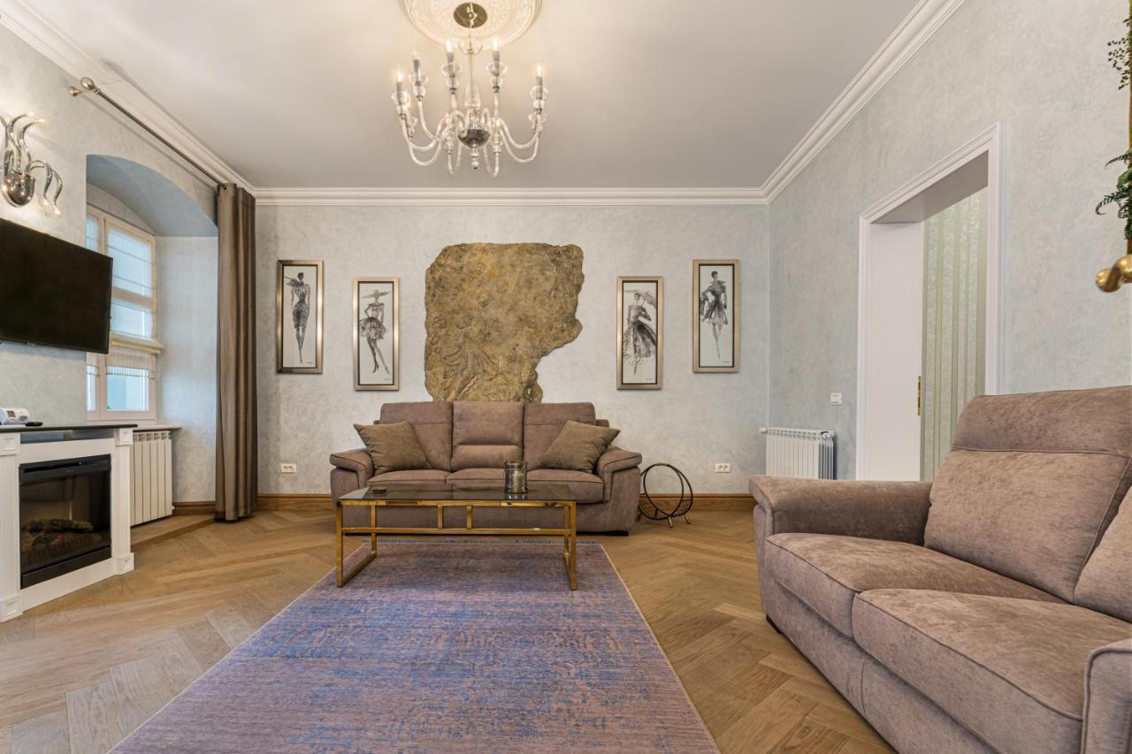Krone Apartment Braşov Exterior foto